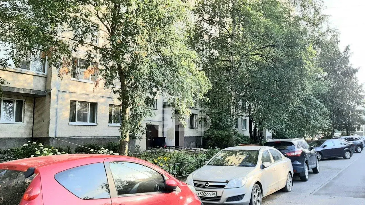 однокомнатная квартира в Санкт-Петербурге по адресу: Комендантский проспект, 30, к 2