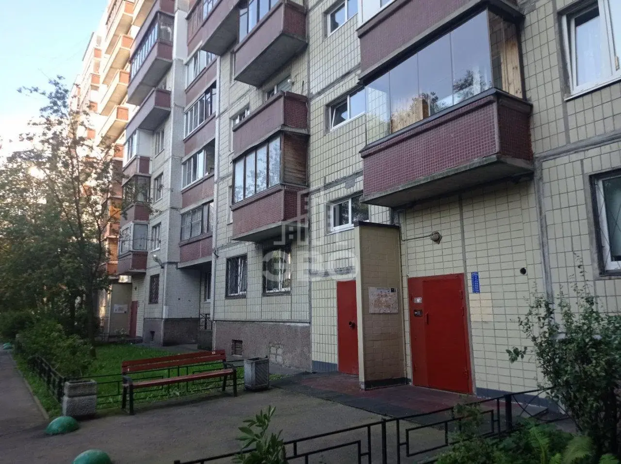 комната в Санкт-Петербурге по адресу: Пятилеток проспект, 7, к 2