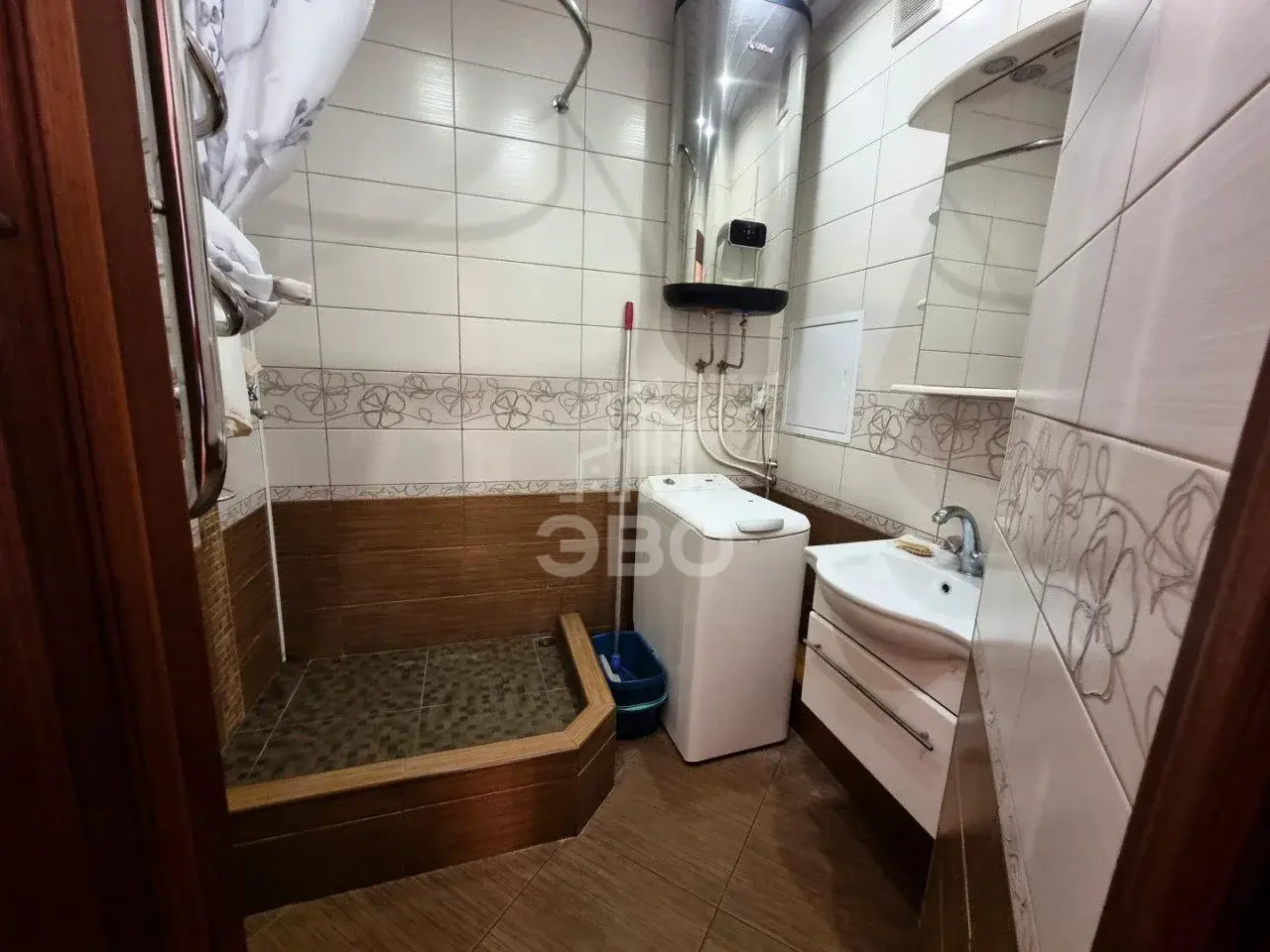 трехкомнатная квартира в Санкт-Петербурге по адресу: Пролетарская ул., 48, к 2