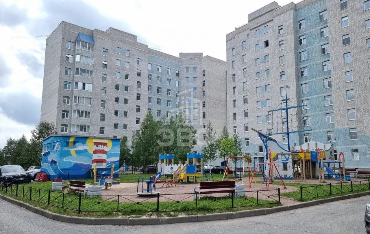 трехкомнатная квартира в Санкт-Петербурге по адресу: Пролетарская ул., 48, к 2