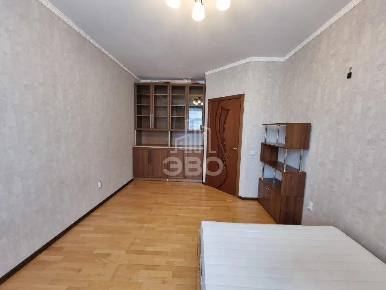трехкомнатная квартира в Санкт-Петербурге по адресу: Пролетарская ул., 48, к 2