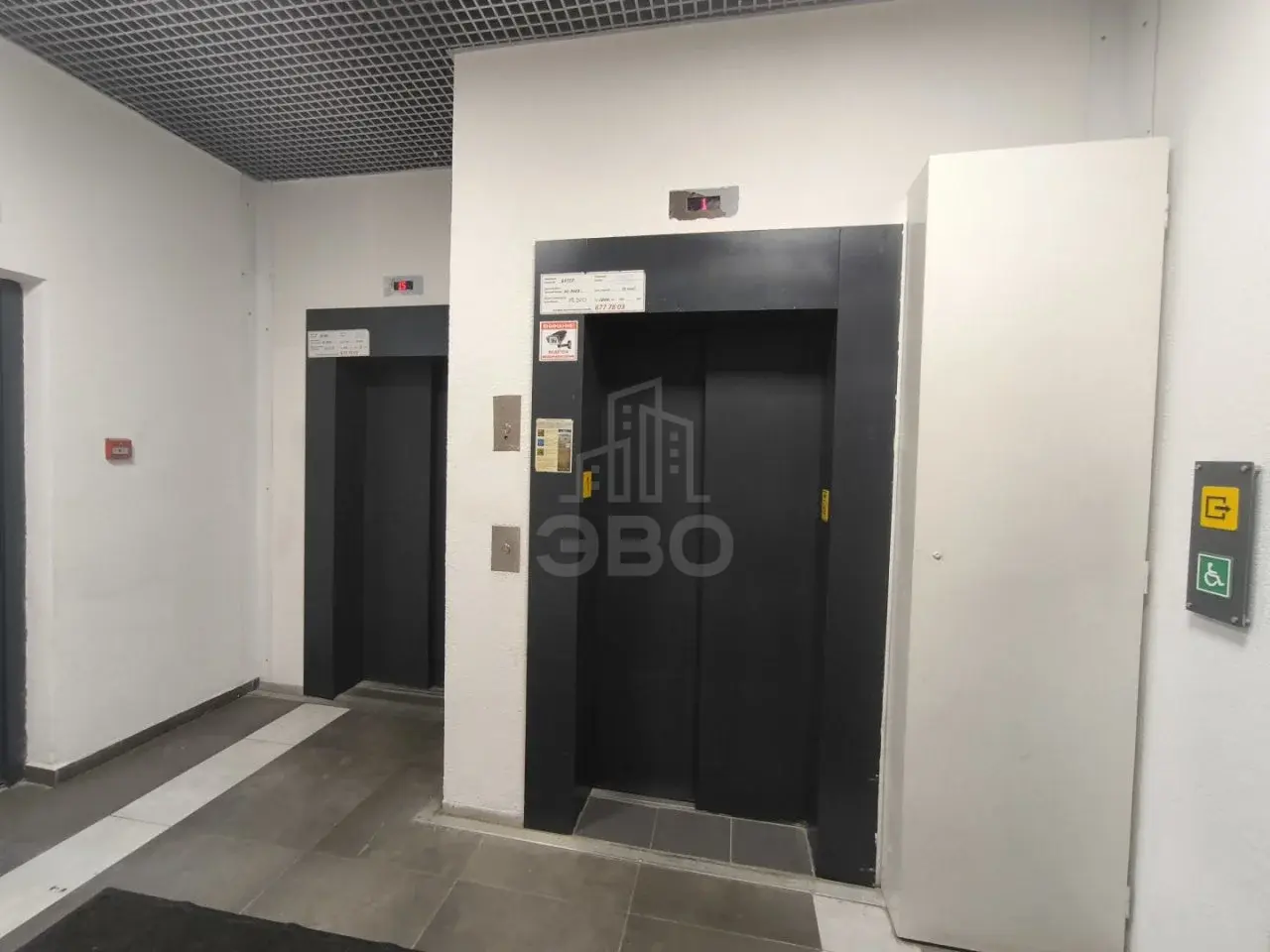 трехкомнатная квартира в Санкт-Петербурге по адресу: Шишкина ул., 303, к 1