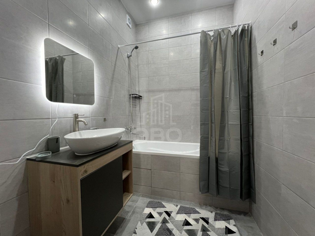 двухкомнатная квартира в Ленинградская область по адресу: Строителей проспект, 1, к 1