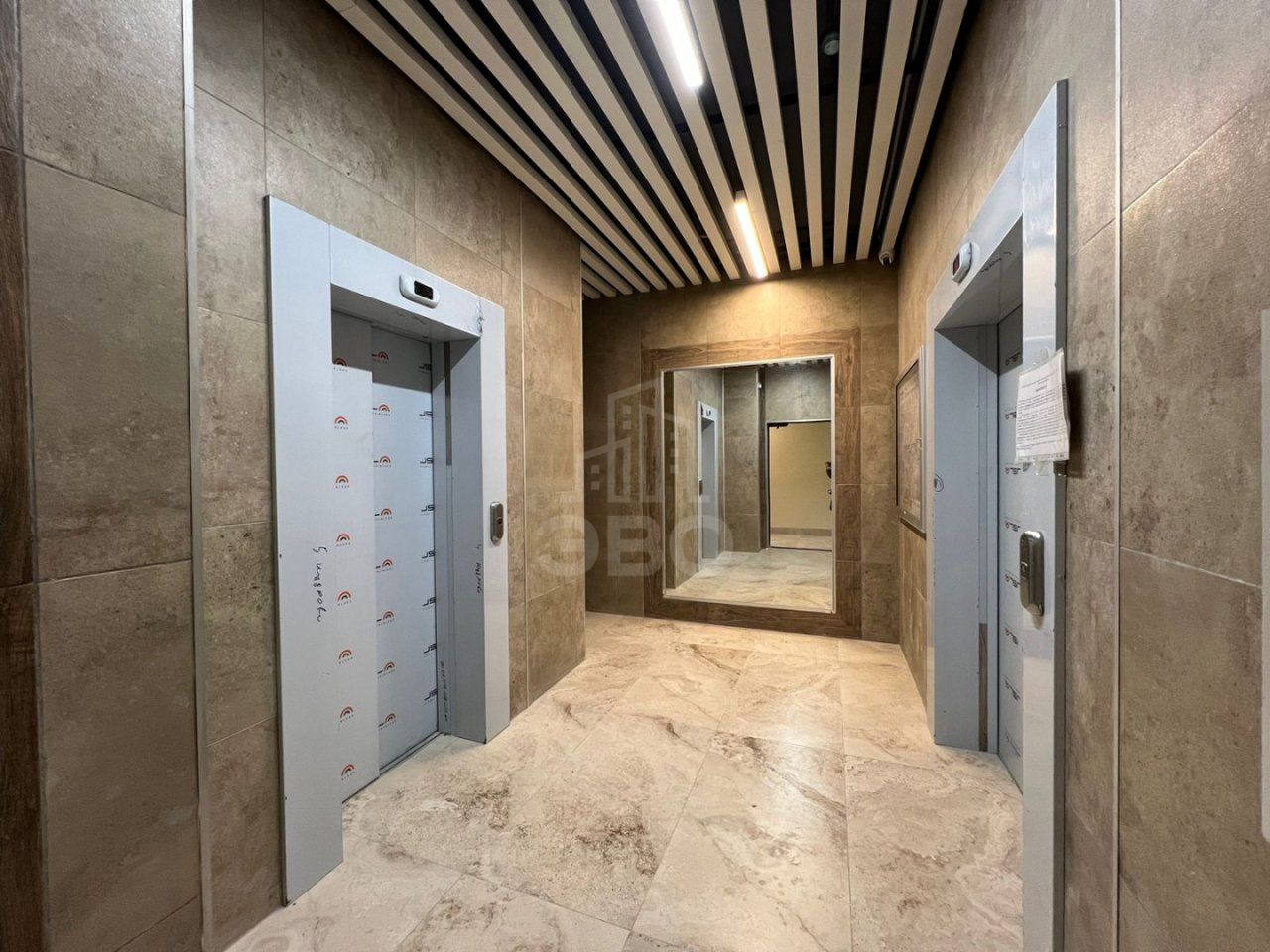 двухкомнатная квартира в Ленинградской области по адресу: Строителей проспект, 1, к 1