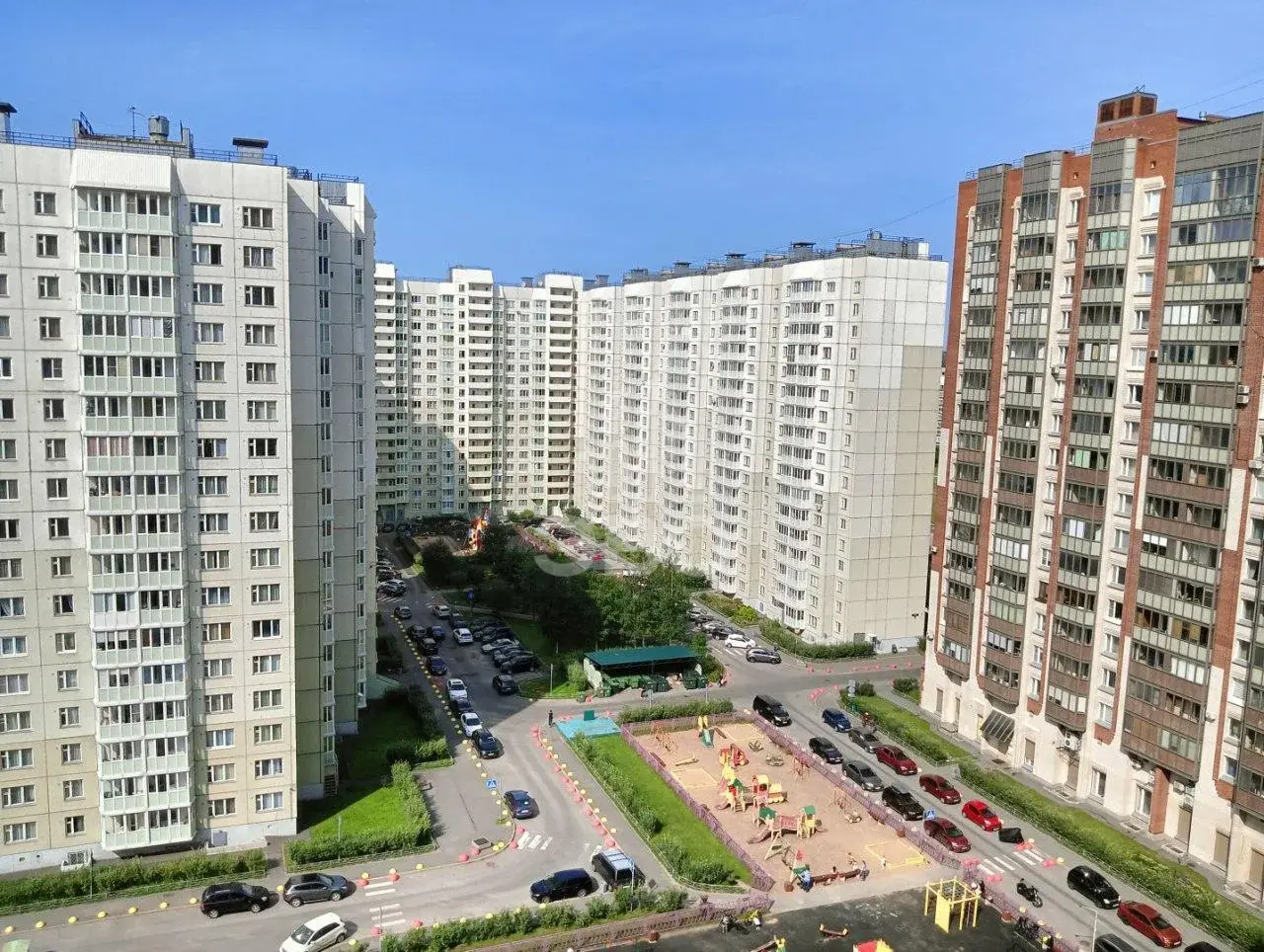 двухкомнатная квартира в Санкт-Петербурге по адресу: Бадаева ул., 6, к 1