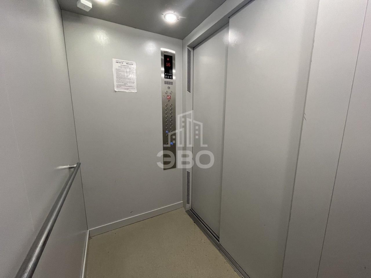 однокомнатная квартира в Санкт-Петербурге по адресу: Шоссе в Лаврики ул., 72, к 1