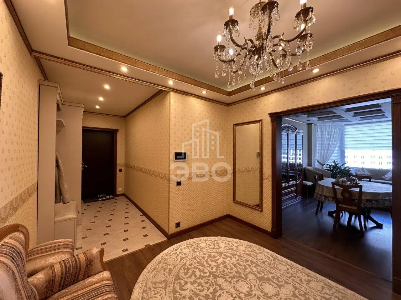 четырехкомнатная квартира в Санкт-Петербурге по адресу: Коломяжский проспект, 20, литера А