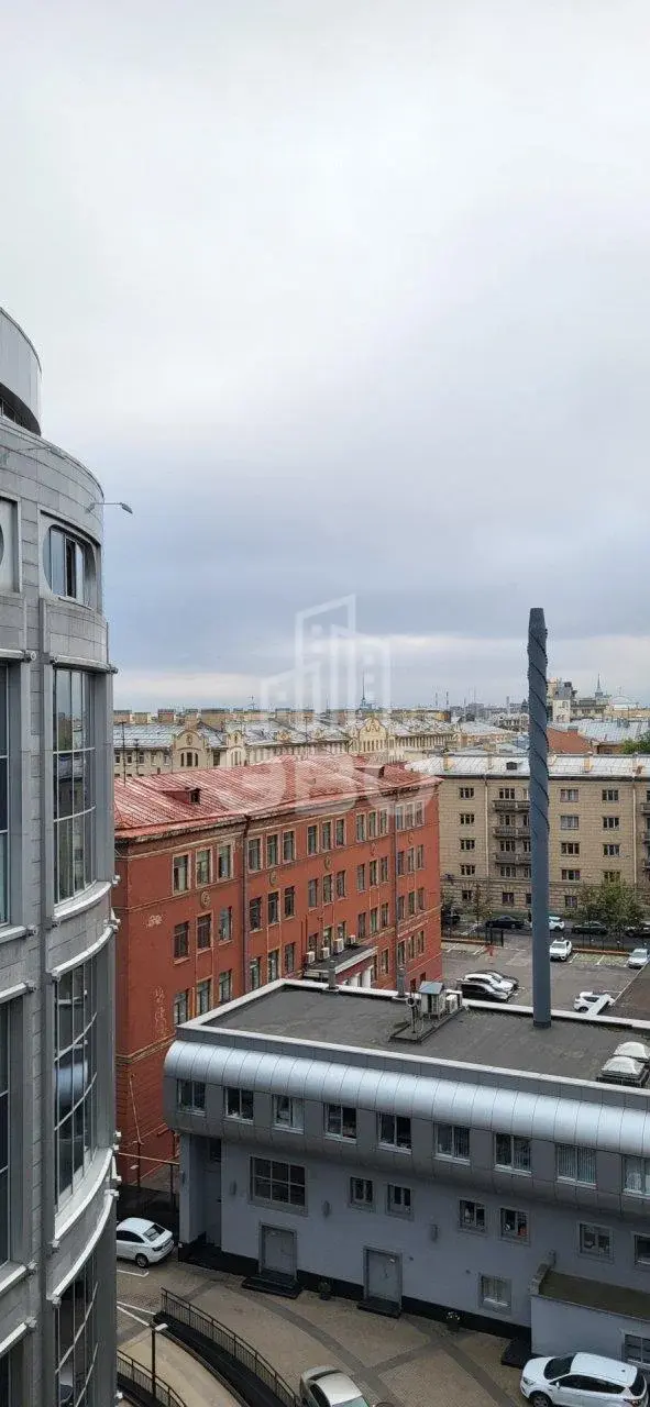 трехкомнатная квартира в Санкт-Петербурге по адресу: Большая Посадская ул., 12, литера А