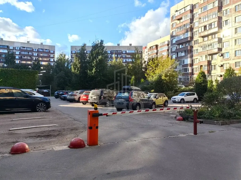 однокомнатная квартира в Санкт-Петербурге по адресу: Пятилеток проспект, 13, к 1