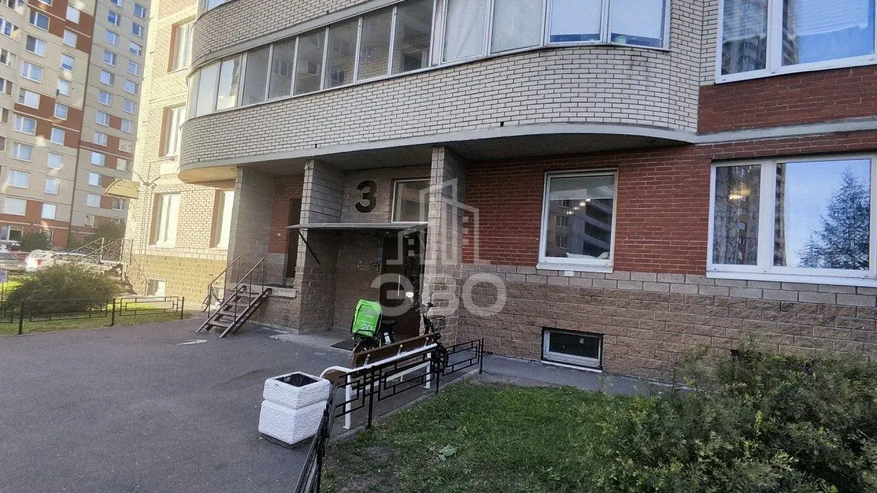 двухкомнатная квартира в Санкт-Петербурге по адресу: Латышских Стрелков ул., 15, к 3, литера а