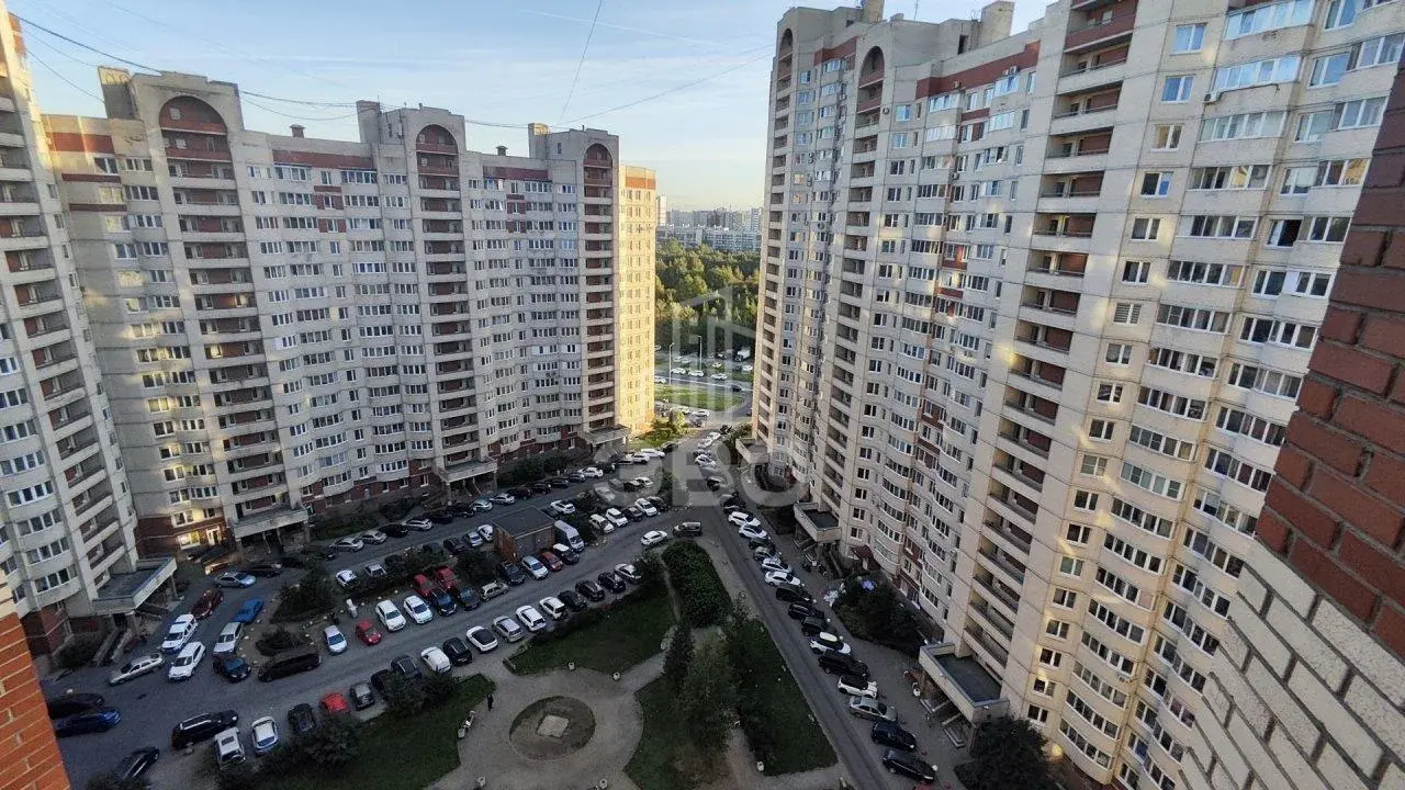 двухкомнатная квартира в Санкт-Петербурге по адресу: Латышских Стрелков ул., 15, к 3, литера а