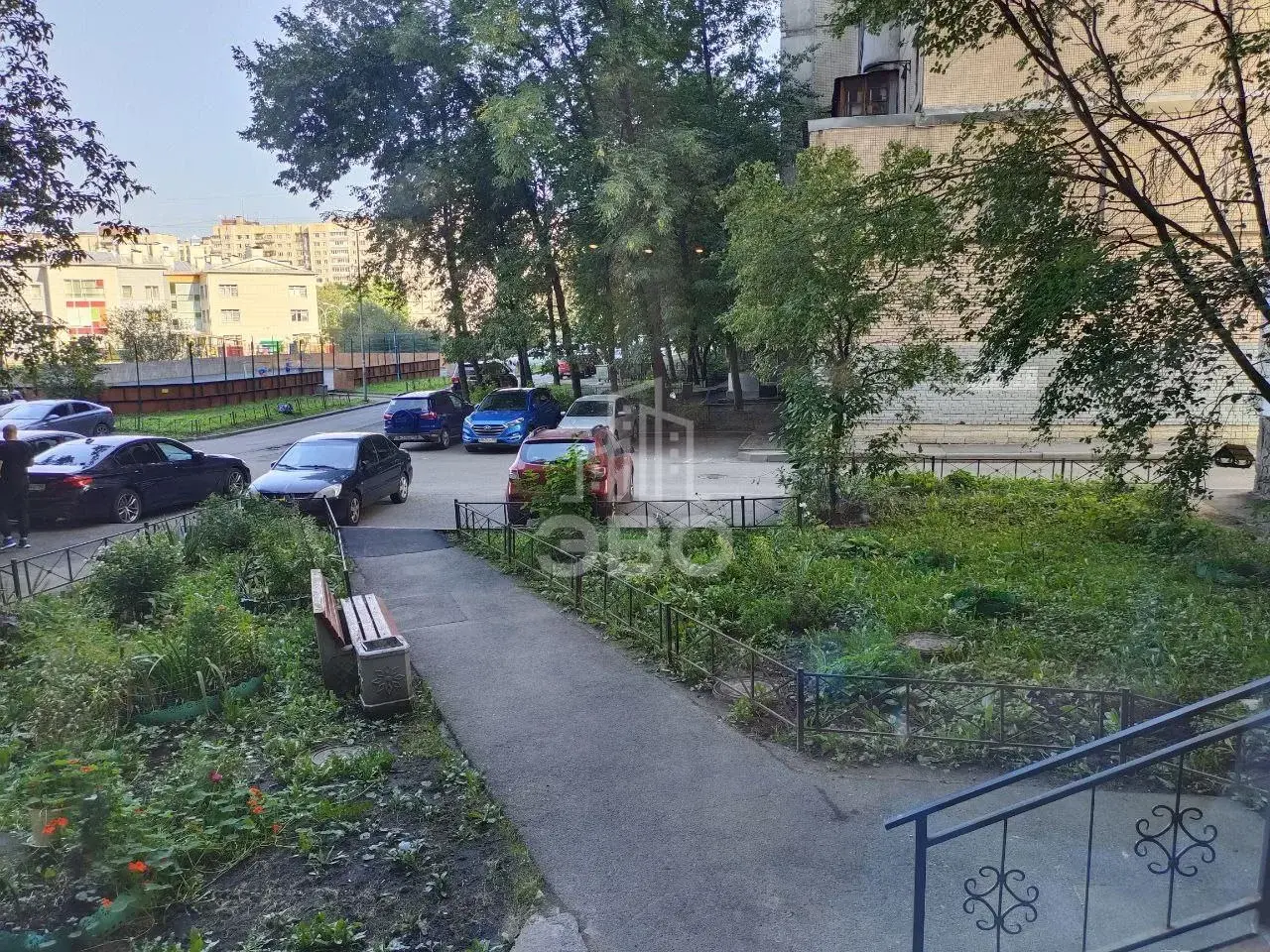 трехкомнатная квартира в Санкт-Петербурге по адресу: Бухарестская ул., 120, к 1