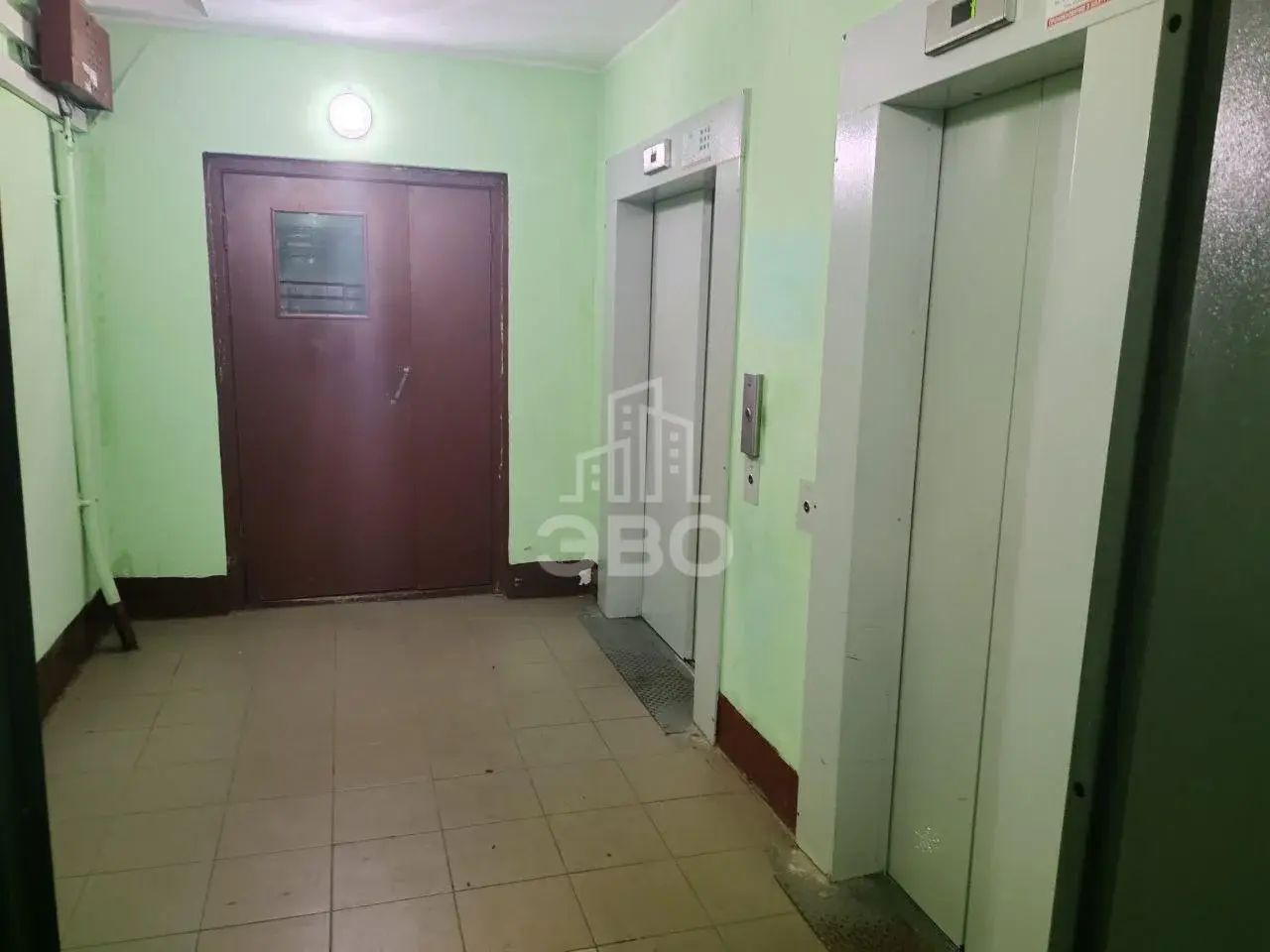 трехкомнатная квартира в Санкт-Петербурге по адресу: Бухарестская ул., 120, к 1