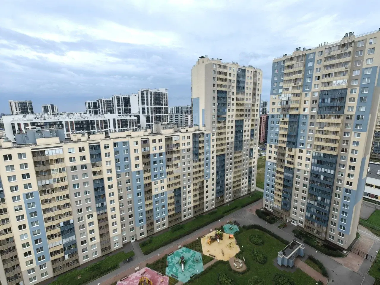 однокомнатная квартира в Санкт-Петербурге по адресу: Верхне-Каменская ул., 5