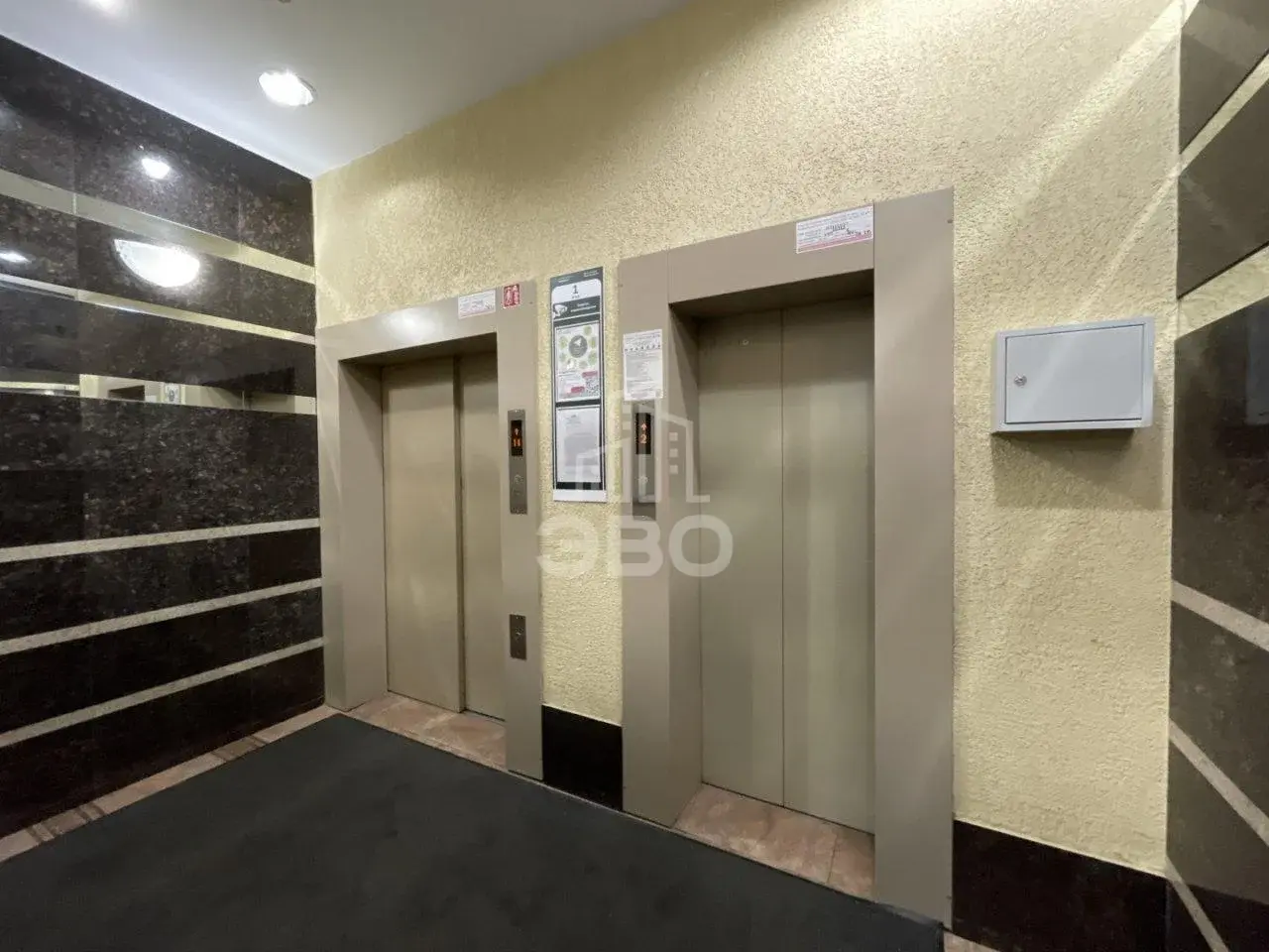 трехкомнатная квартира в Санкт-Петербурге по адресу: Ленинградская ул., 7