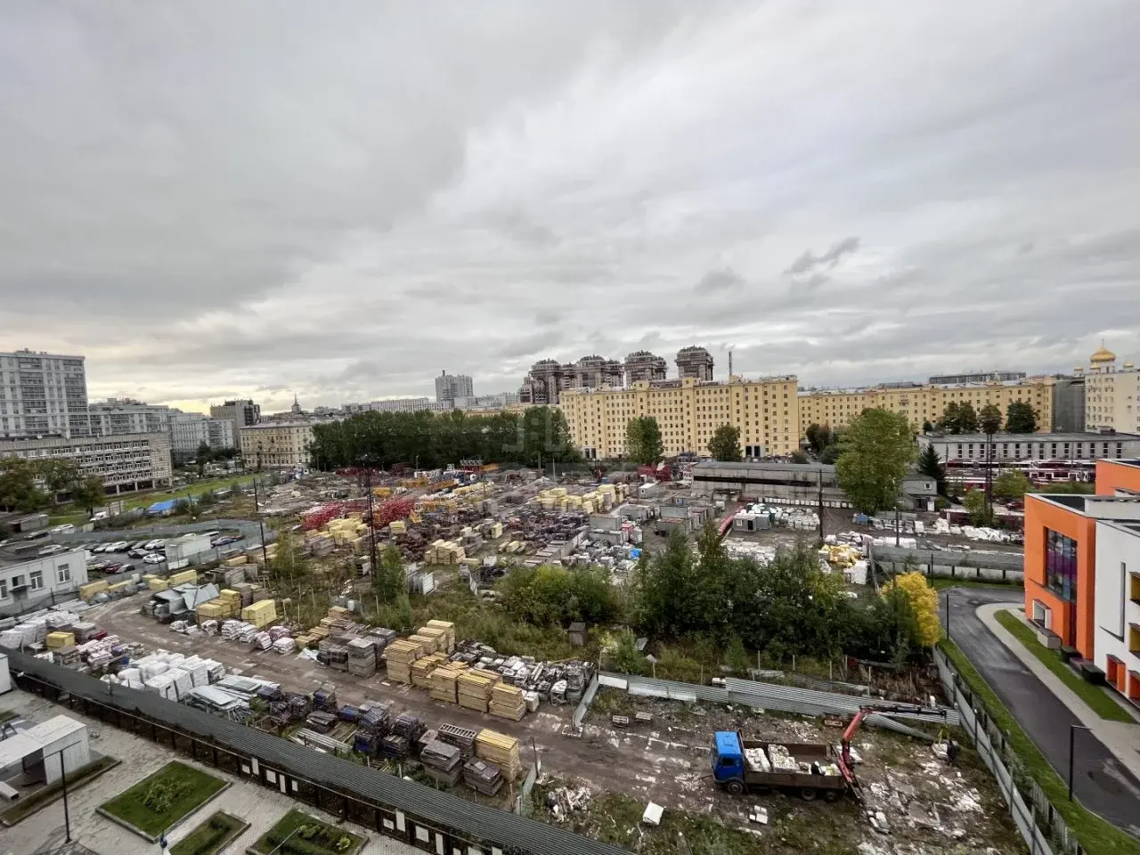 однокомнатная квартира в Санкт-Петербурге по адресу: Парфеновская ул., 14, к 1, строение 1