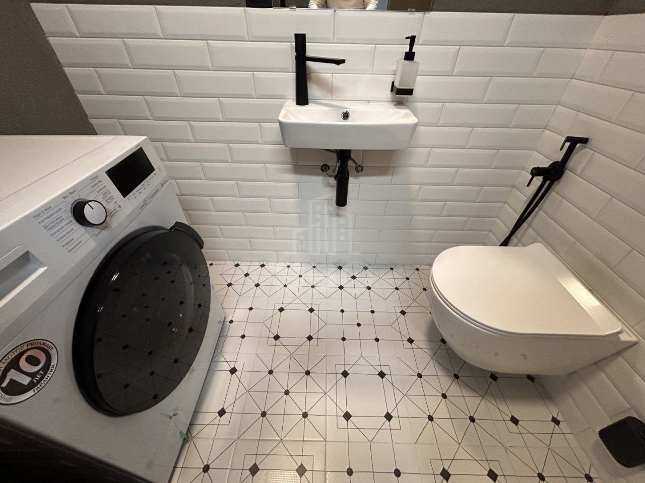 двухкомнатная квартира в Санкт-Петербург по адресу: Челюскина ул., 8