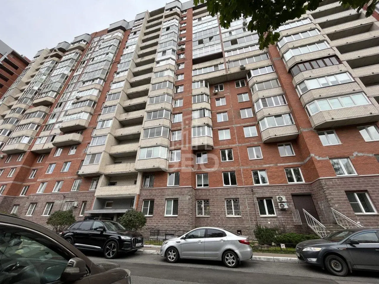 трехкомнатная квартира в Санкт-Петербурге по адресу: Новоколомяжский проспект, 11