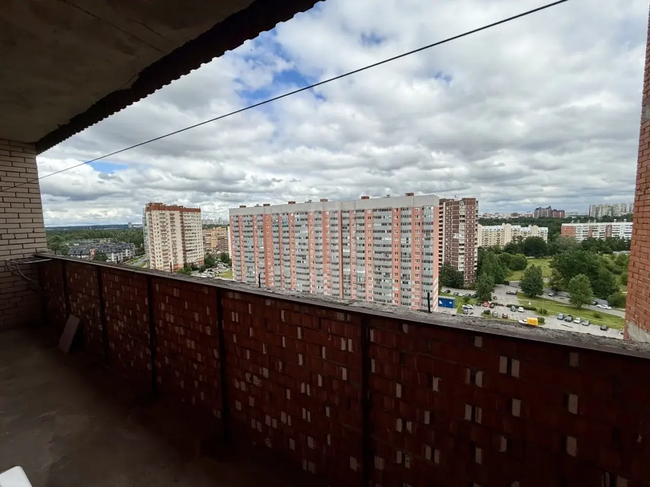 трехкомнатная квартира в Санкт-Петербурге по адресу: Новоколомяжский проспект, 11