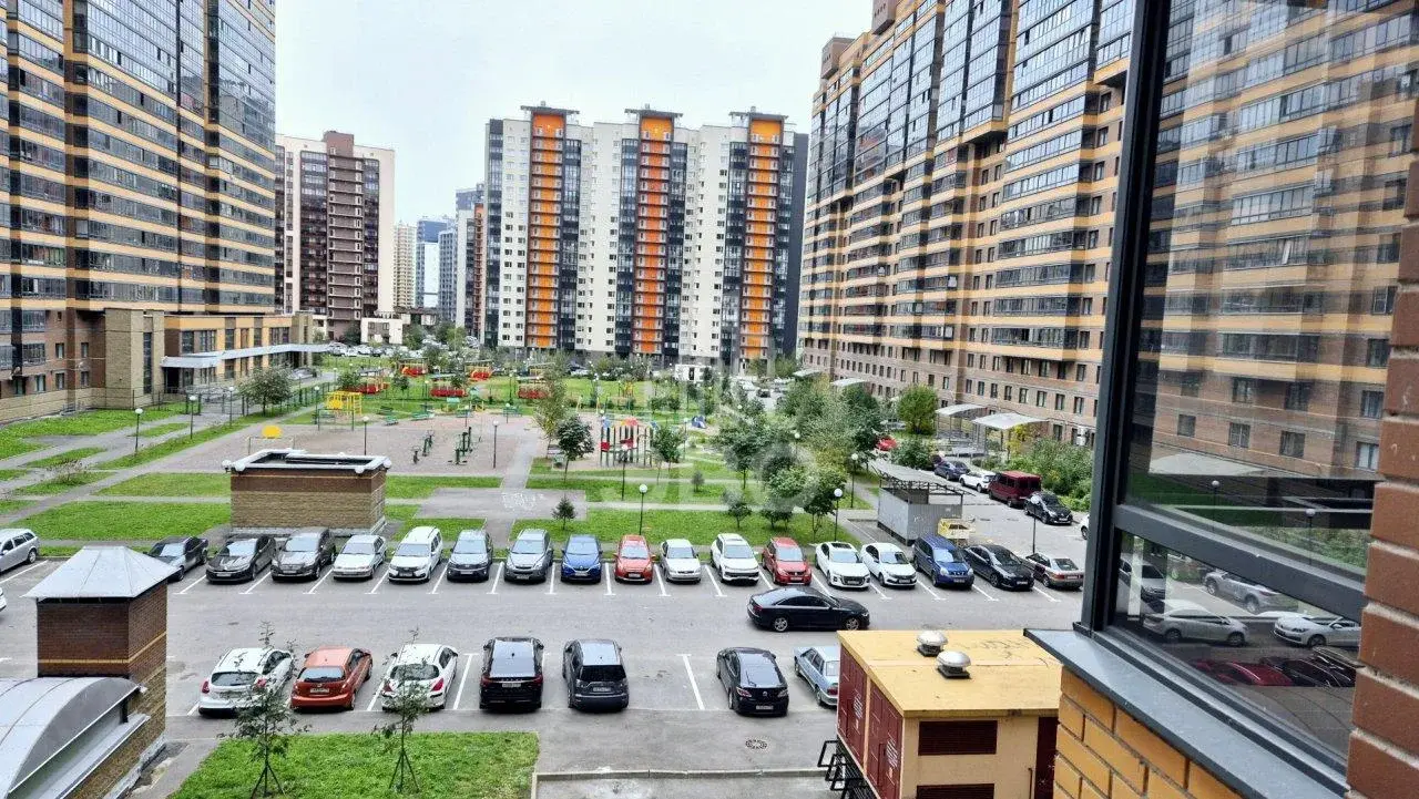 двухкомнатная квартира в Санкт-Петербурге по адресу: Шувалова ул., 16/9
