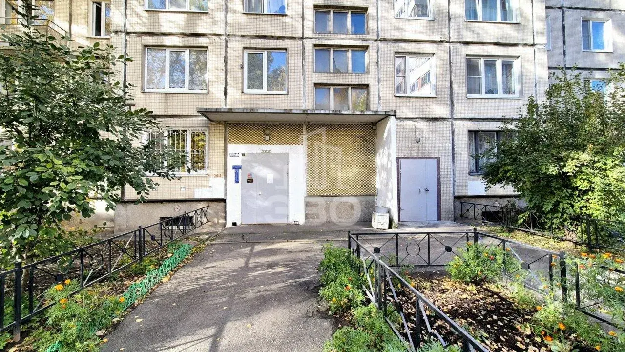однокомнатная квартира в Санкт-Петербурге по адресу: Культуры проспект, 22, к 2
