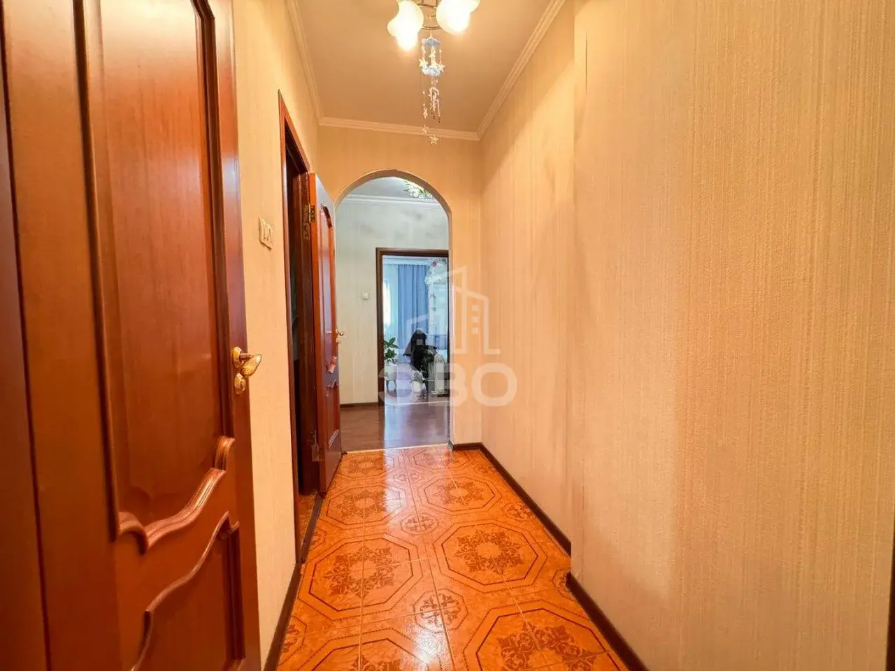 трехкомнатная квартира в Санкт-Петербурге по адресу: Альпийский пер., 32