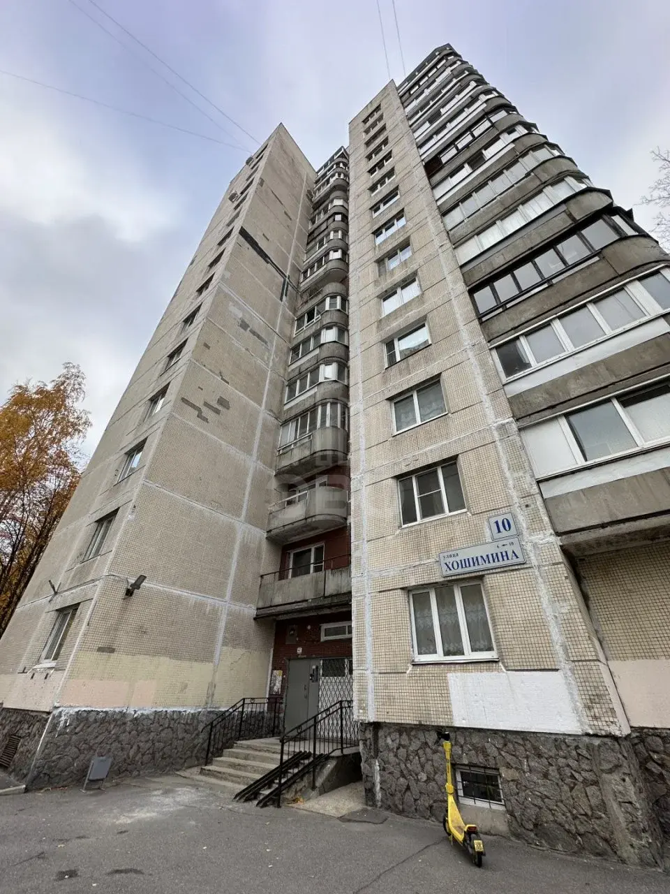 однокомнатная квартира в Санкт-Петербурге по адресу: Хошимина ул., 10