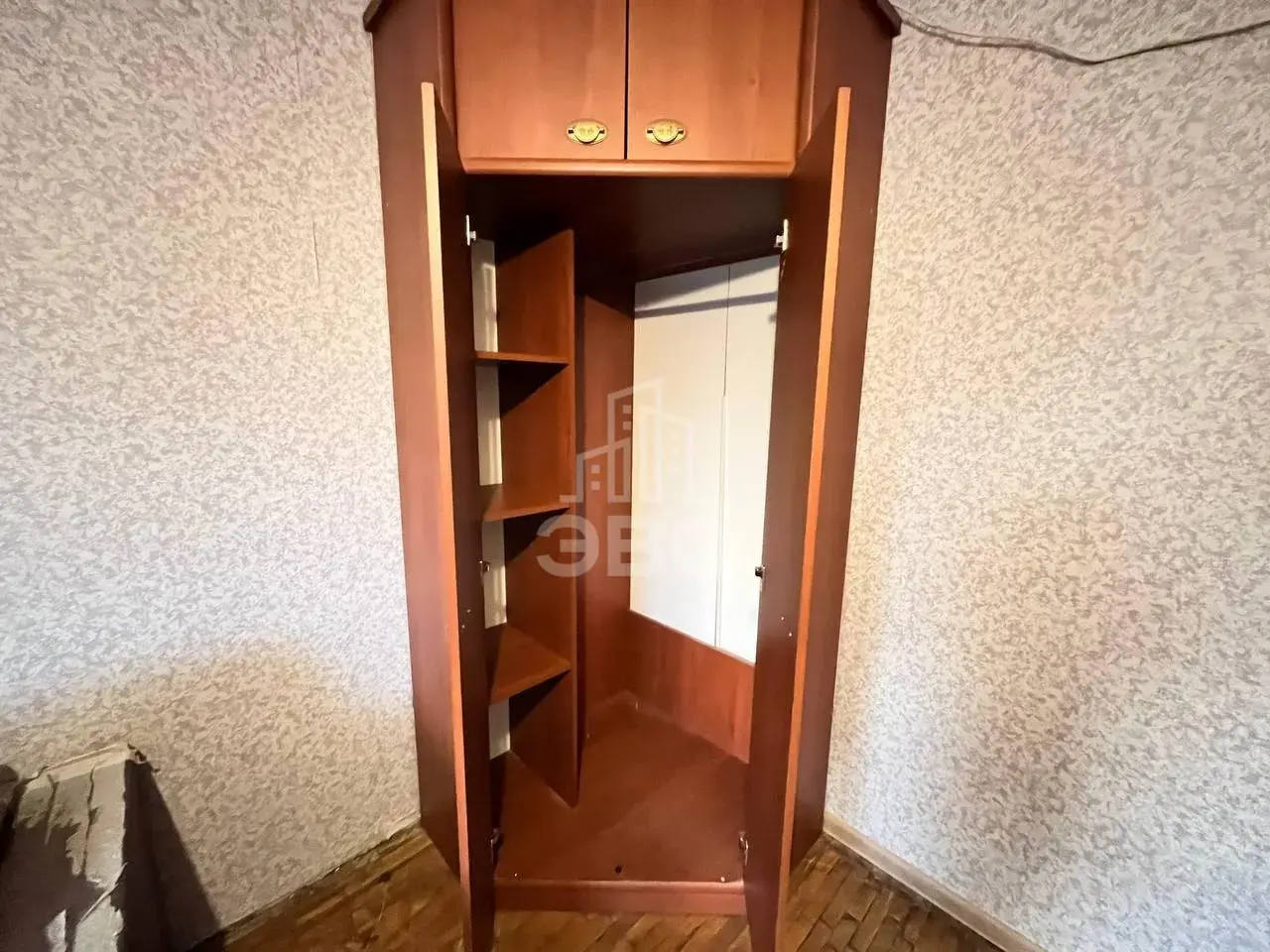 двухкомнатная квартира в Санкт-Петербурге по адресу: Генерала Хазова ул., 14