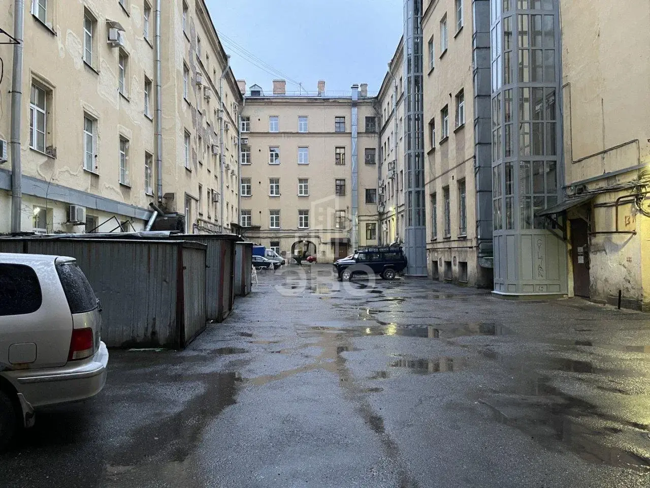 трехкомнатная квартира в Санкт-Петербурге по адресу: Гагаринская ул., 6/1