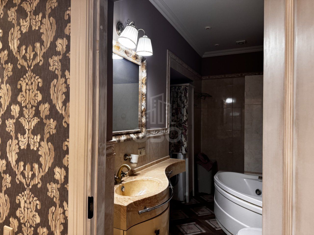 трехкомнатная квартира в Санкт-Петербург по адресу: Таллинская ул., 10