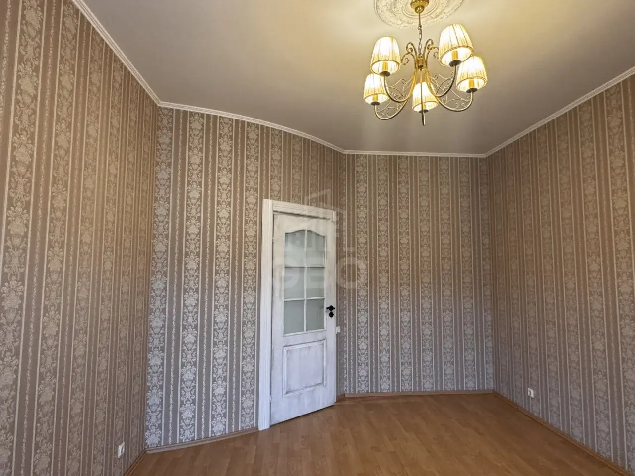 трехкомнатная квартира в Санкт-Петербурге по адресу: Таллинская ул., 10