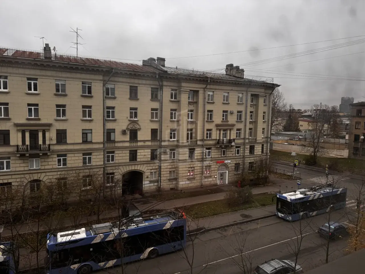 трехкомнатная квартира в Санкт-Петербурге по адресу: Таллинская ул., 10