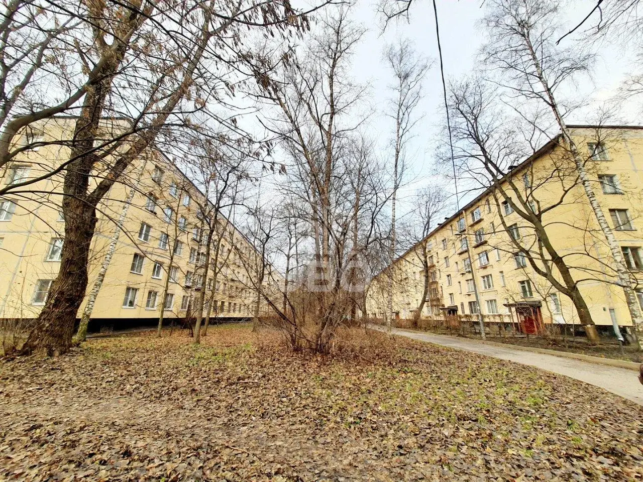 трехкомнатная квартира в Санкт-Петербурге по адресу: Дачный проспект, 5, к 4