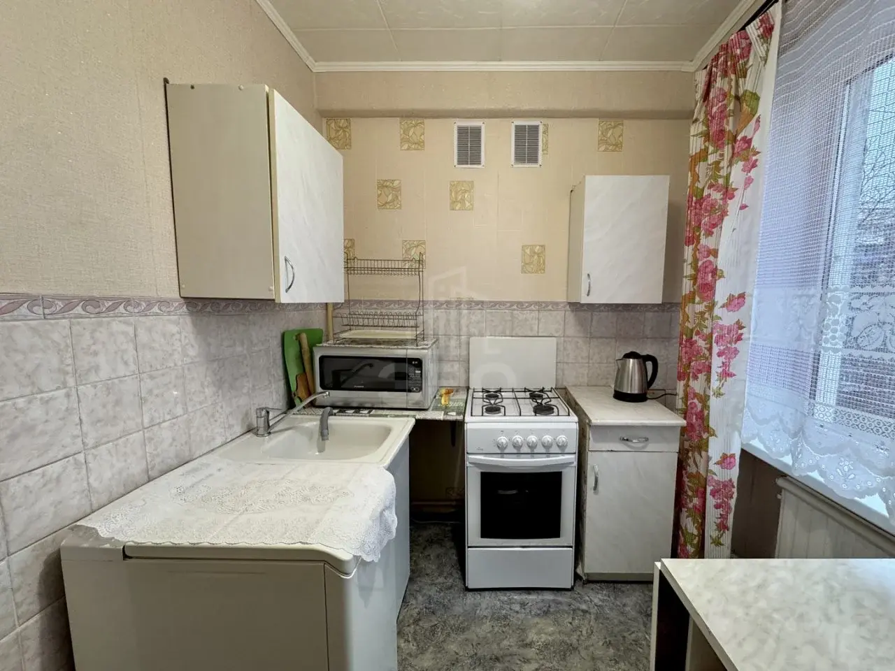 однокомнатная квартира в Санкт-Петербурге по адресу: Партизана Германа ул., 35, к 1