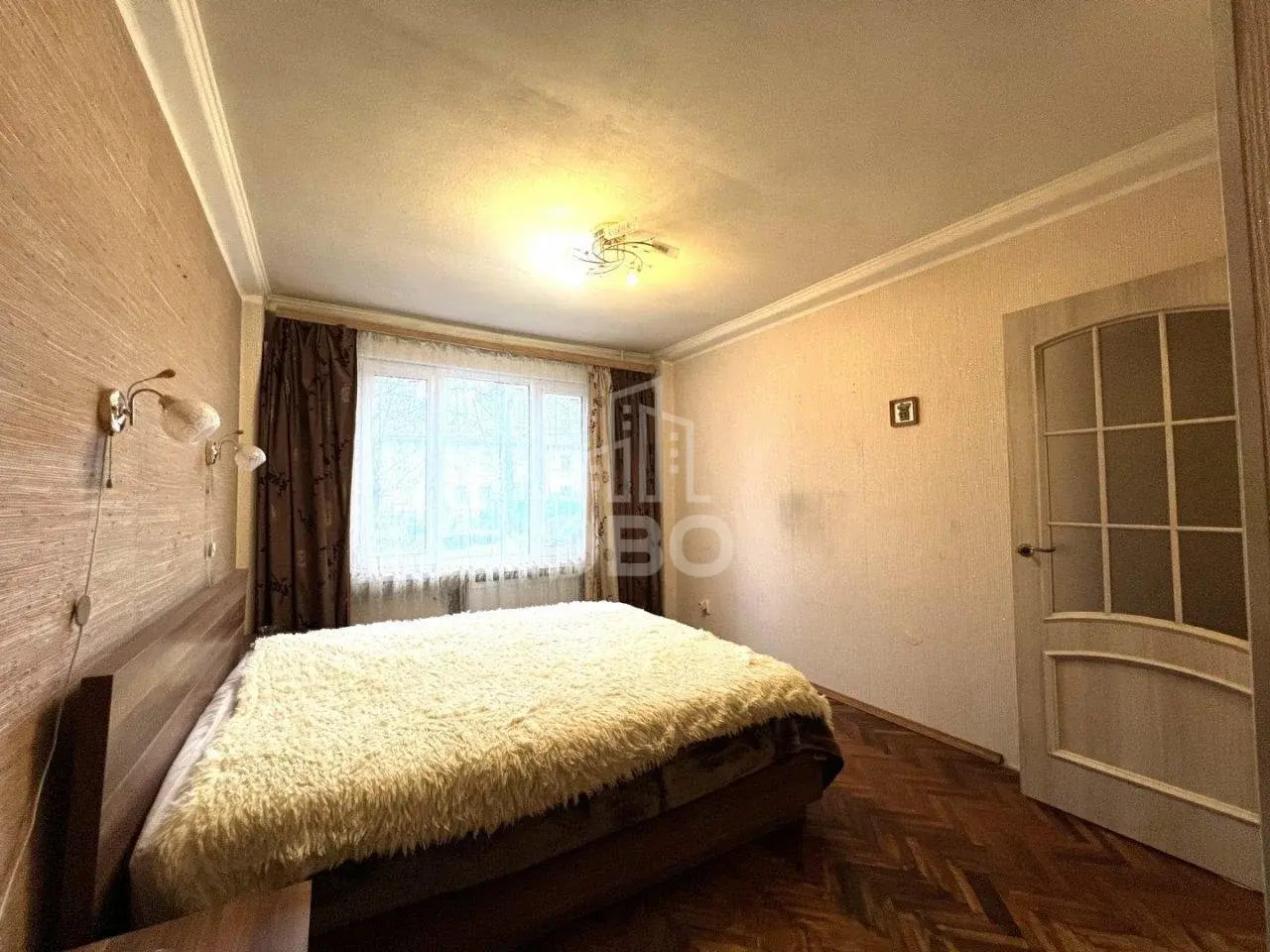 трехкомнатная квартира в Санкт-Петербурге по адресу: Красных Зорь б-р., 24