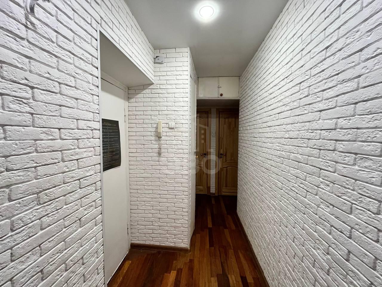 трехкомнатная квартира в Санкт-Петербурге по адресу: Новороссийская ул., 32