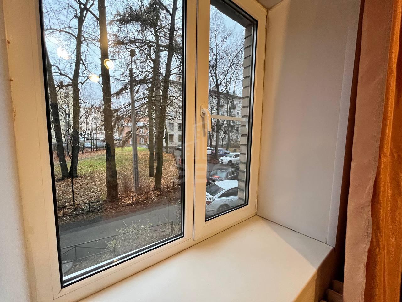 трехкомнатная квартира в Санкт-Петербурге по адресу: Новороссийская ул., 32