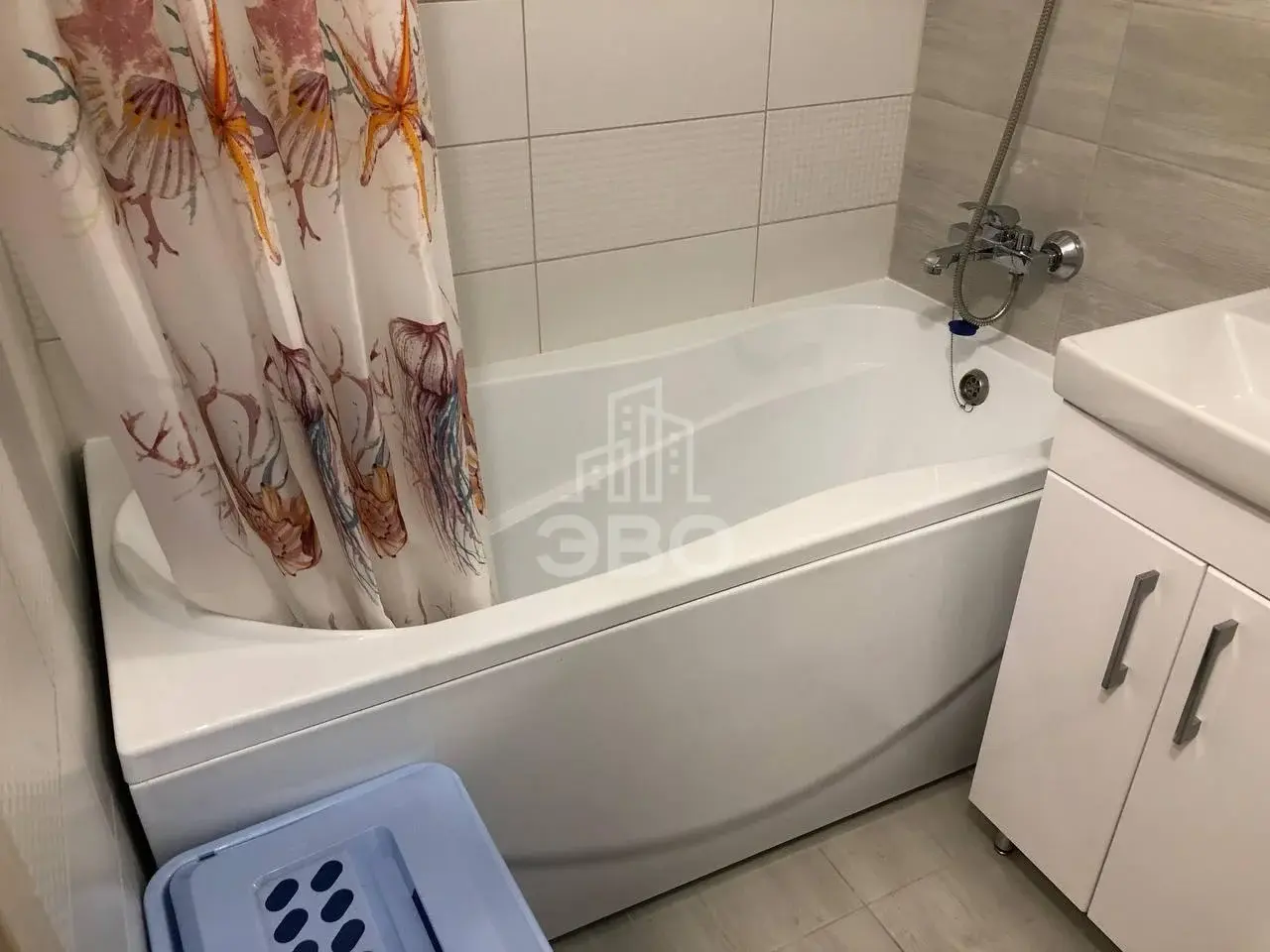 однокомнатная квартира в Санкт-Петербурге по адресу: Торфяная дорога., 17, к 4