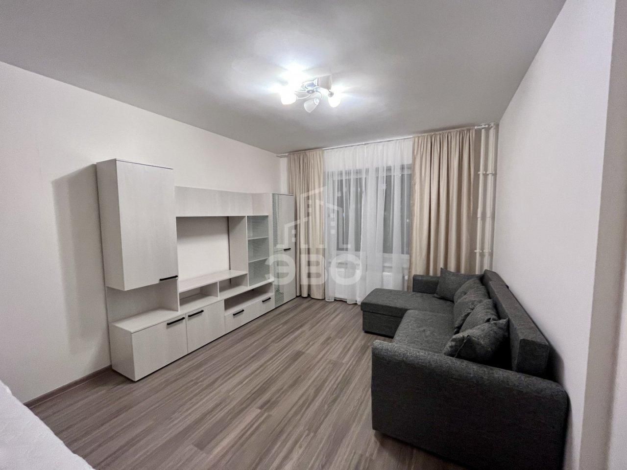 однокомнатная квартира в Санкт-Петербурге по адресу: Ивинская ул., 17, строение 1