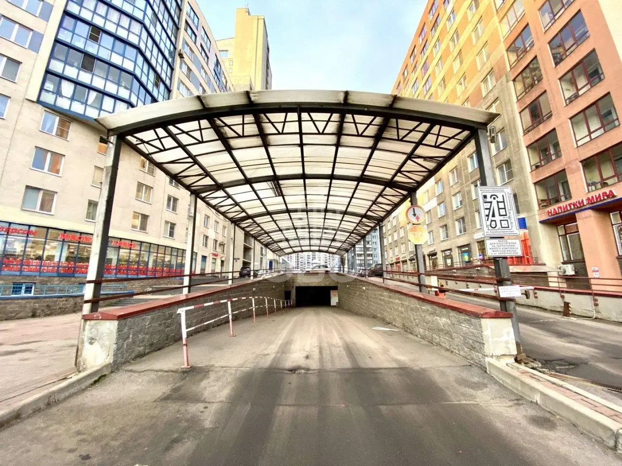 однокомнатная квартира в Санкт-Петербурге по адресу: Кораблестроителей ул., 32, к 1