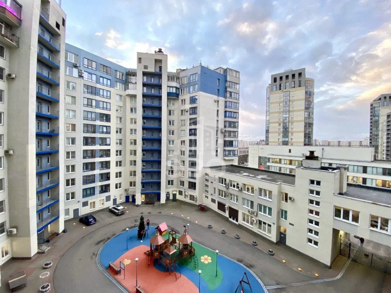 однокомнатная квартира в Санкт-Петербурге по адресу: Кораблестроителей ул., 32, к 1
