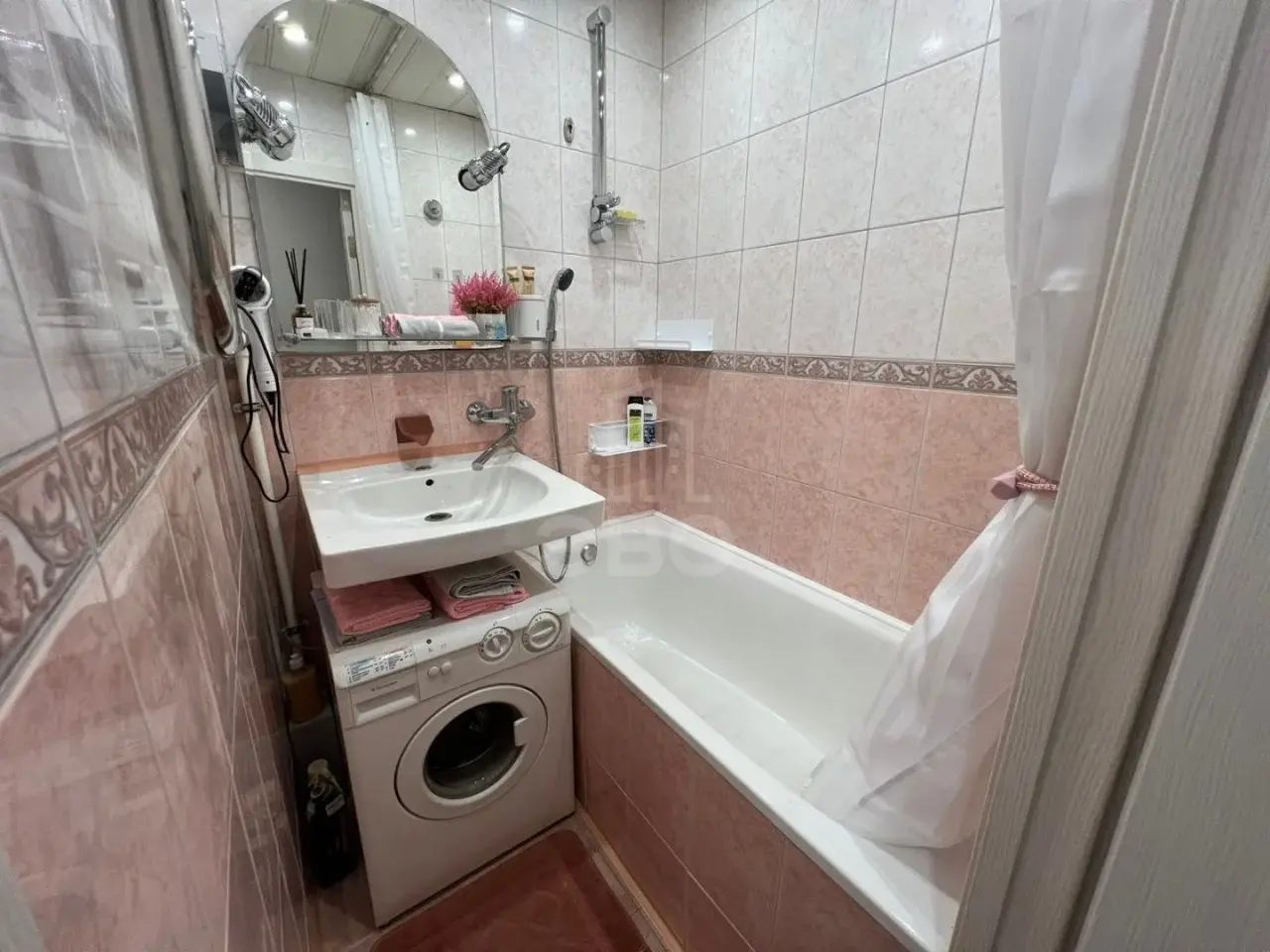 двухкомнатная квартира в Санкт-Петербурге по адресу: Есенина ул., 8, к 1