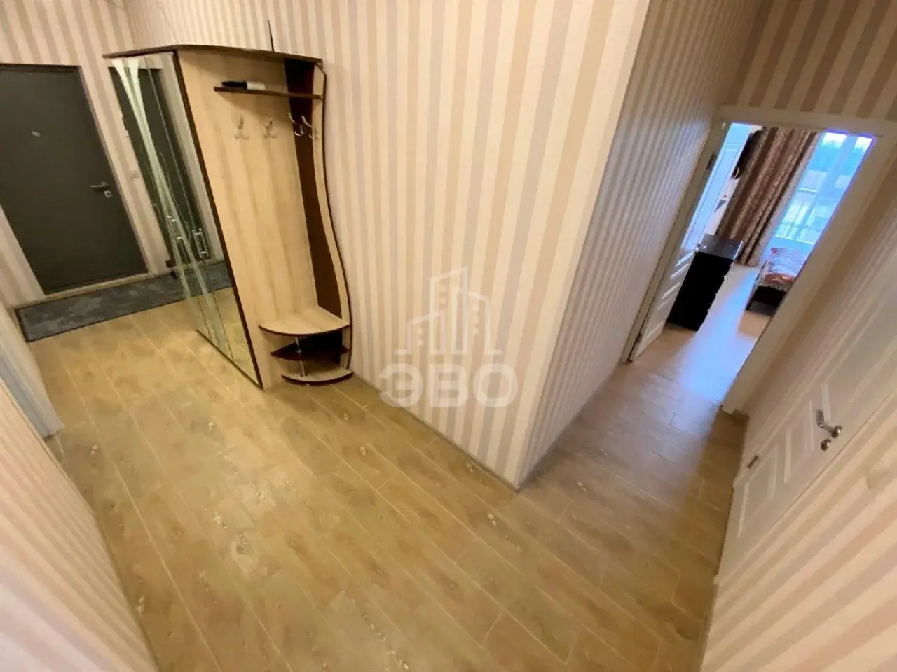 трехкомнатная квартира в Санкт-Петербурге по адресу: Лиговский проспект, 232, строение 1