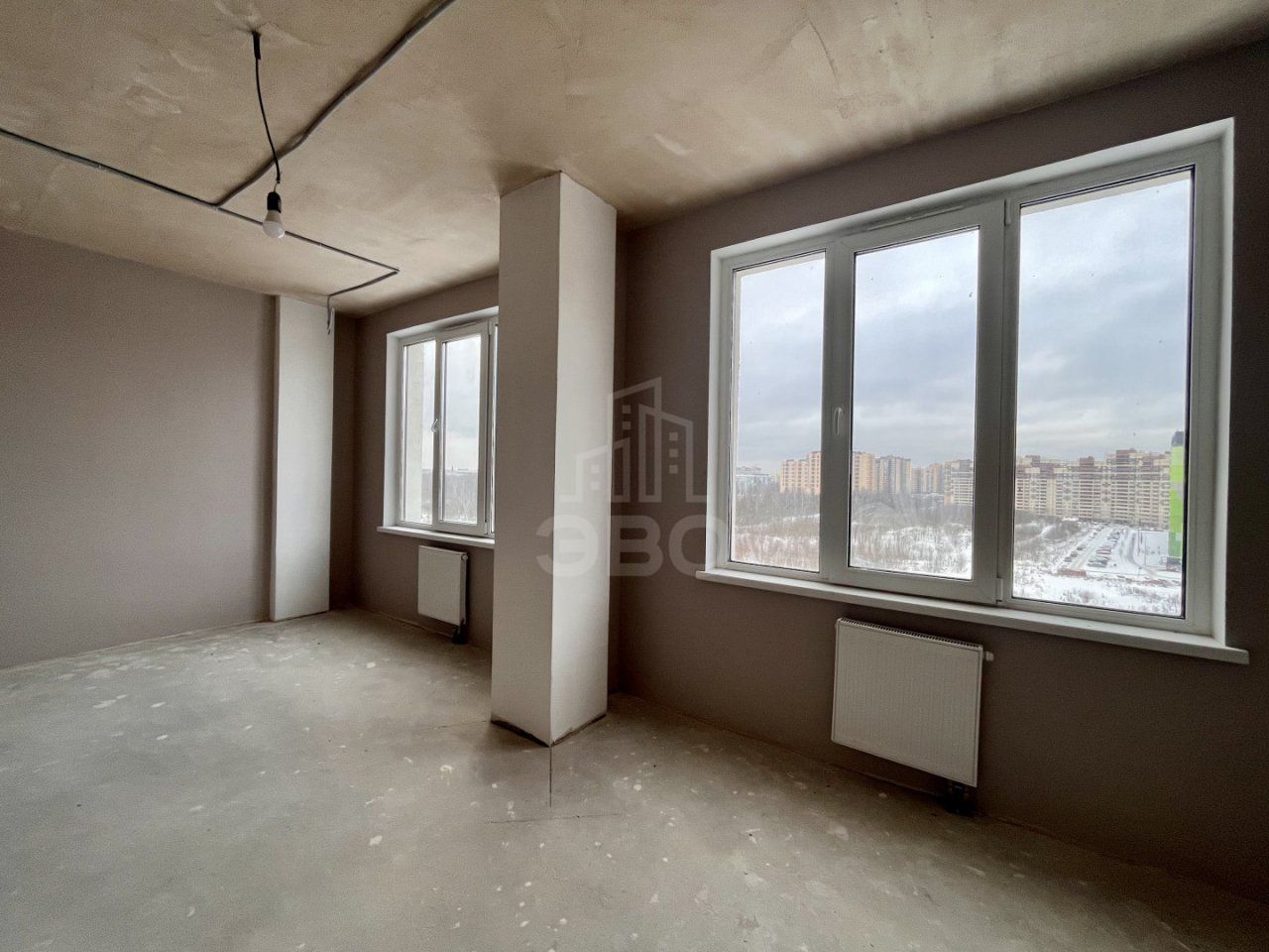 трехкомнатная квартира в Ленинградской области по адресу: Шоссе в Лаврики ул., 93