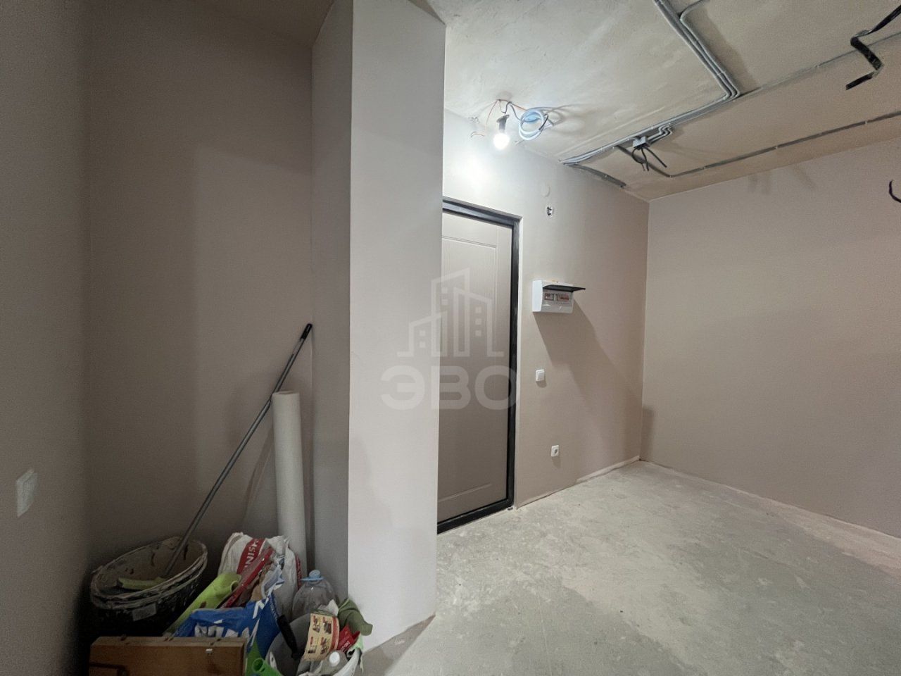 трехкомнатная квартира в Ленинградской области по адресу: Шоссе в Лаврики ул., 93