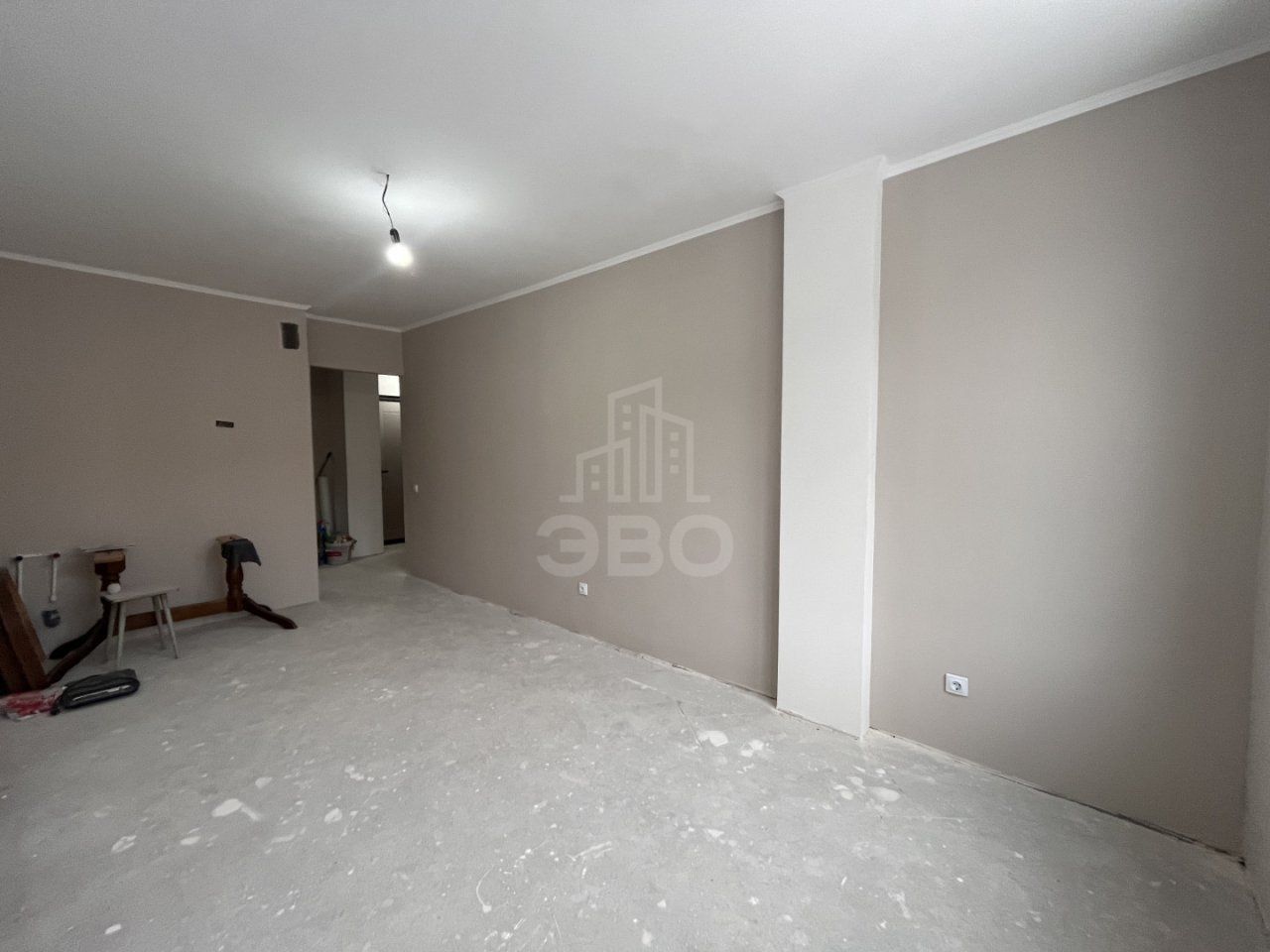 трехкомнатная квартира в Ленинградской области по адресу: Шоссе в Лаврики ул., 93