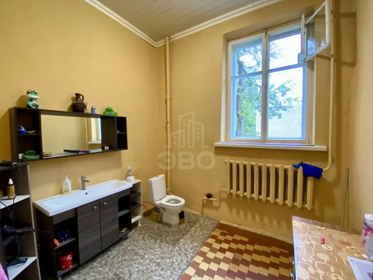 коммерция в Санкт-Петербурге по адресу: Ленина проспект, 102, к 1