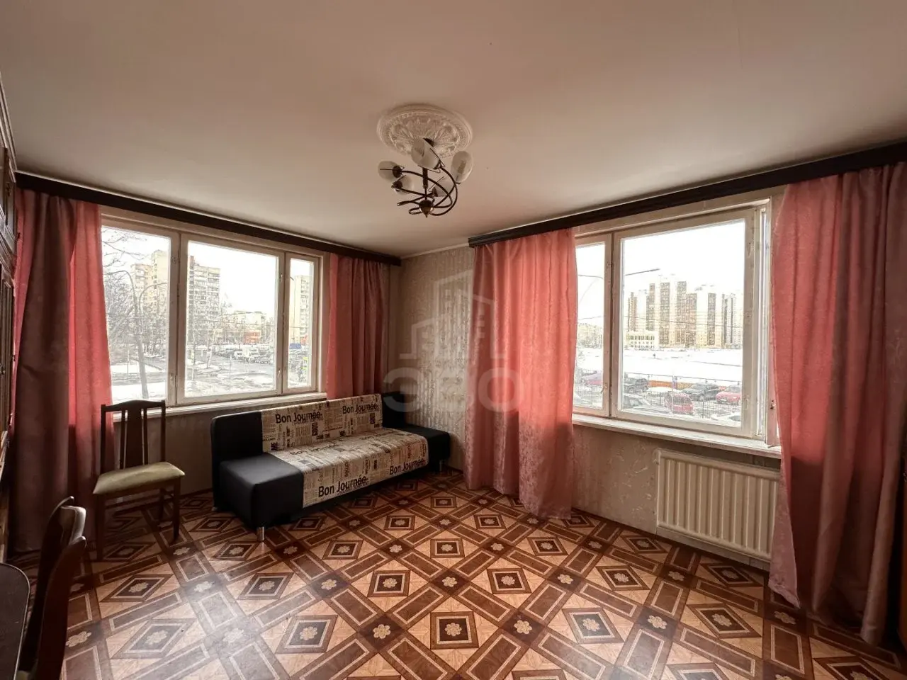 двухкомнатная квартира в Санкт-Петербурге по адресу: Купчинская ул., 8, к 1