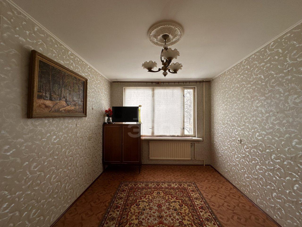 двухкомнатная квартира в Санкт-Петербурге по адресу: Купчинская ул., 8, к 1