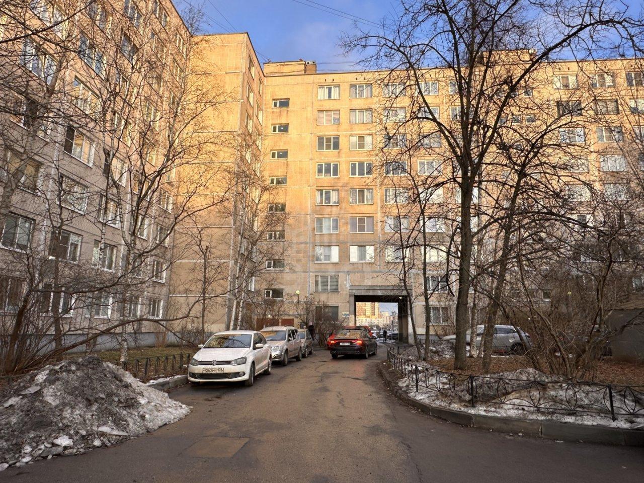 двухкомнатная квартира в Санкт-Петербурге по адресу: Купчинская ул., 8, к 1